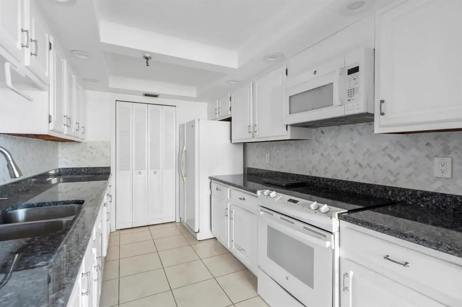 859 Jeffery Street # 312, Boca Raton FL 33487 photo 2
