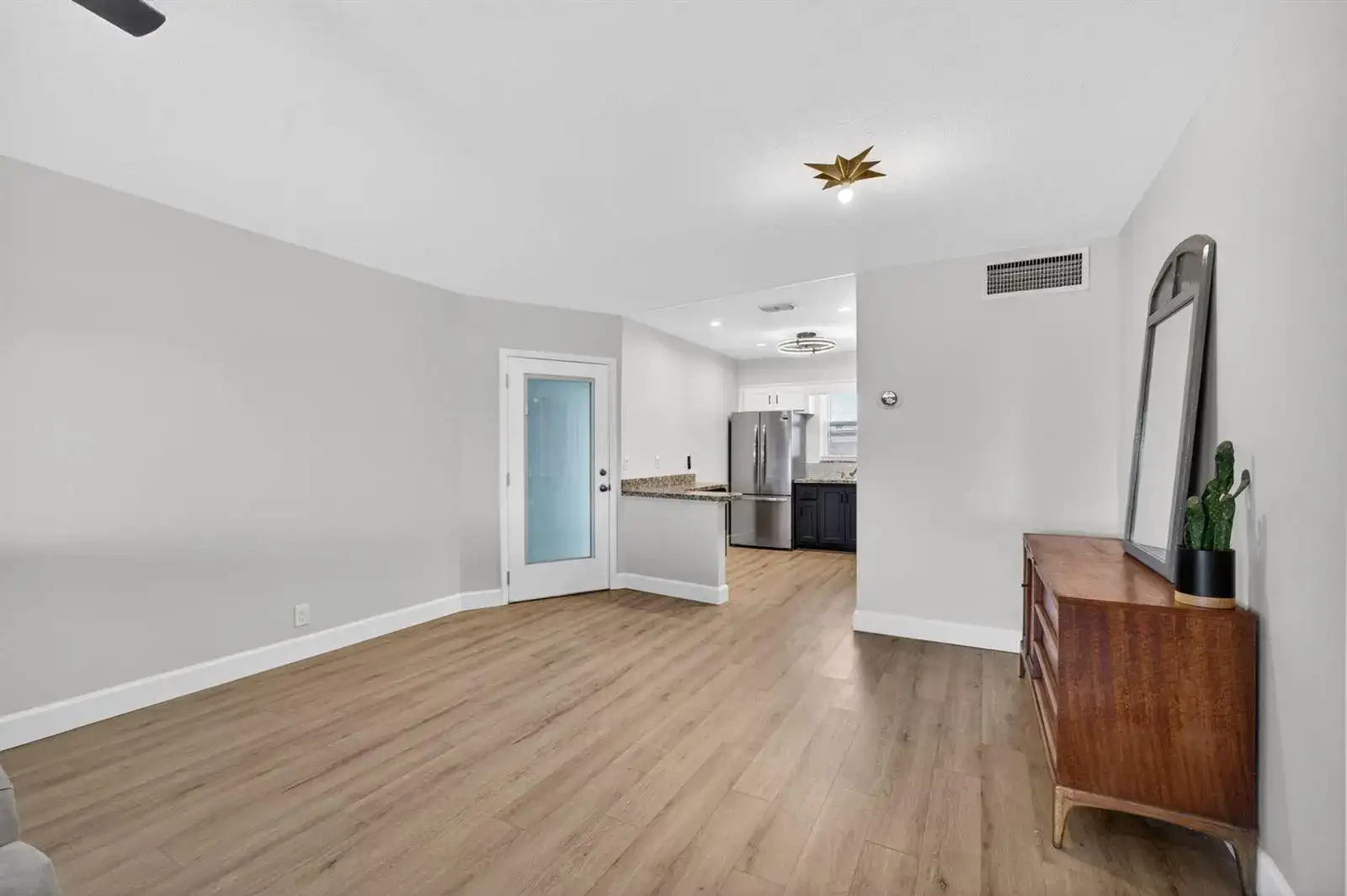 110 Wettaw Lane # 202, North Palm Beach FL 33408 photo 4