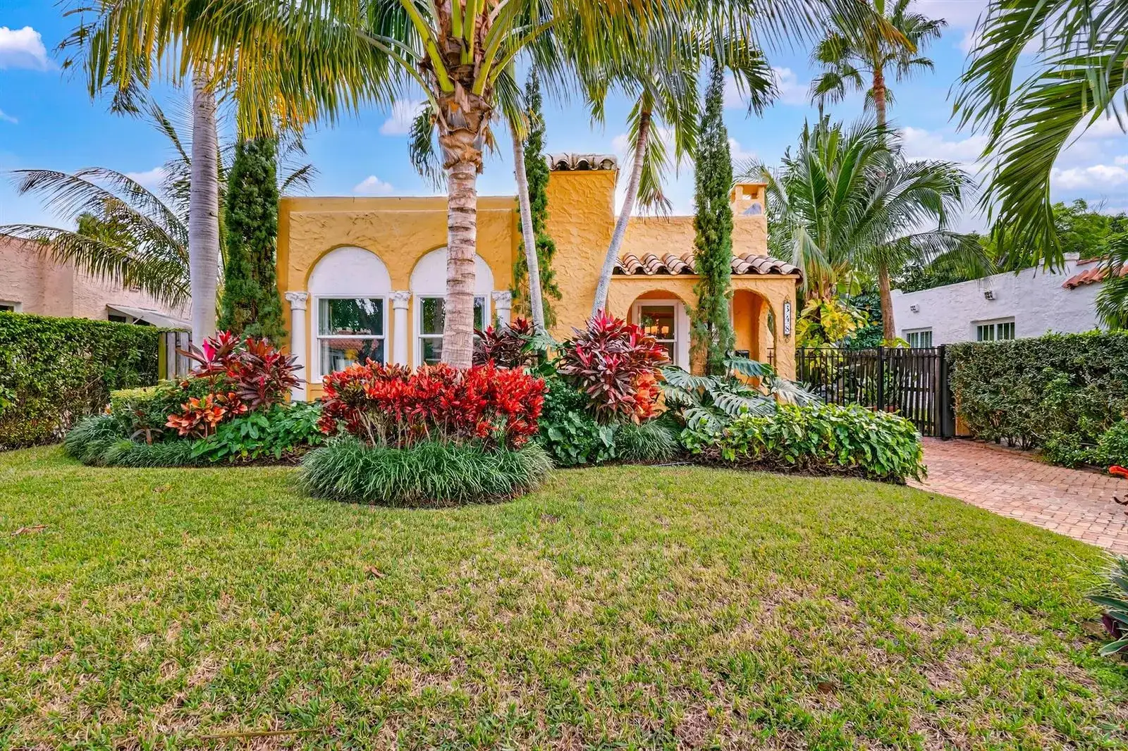 348 Plymouth Road, West Palm Beach FL 33405 photo 2