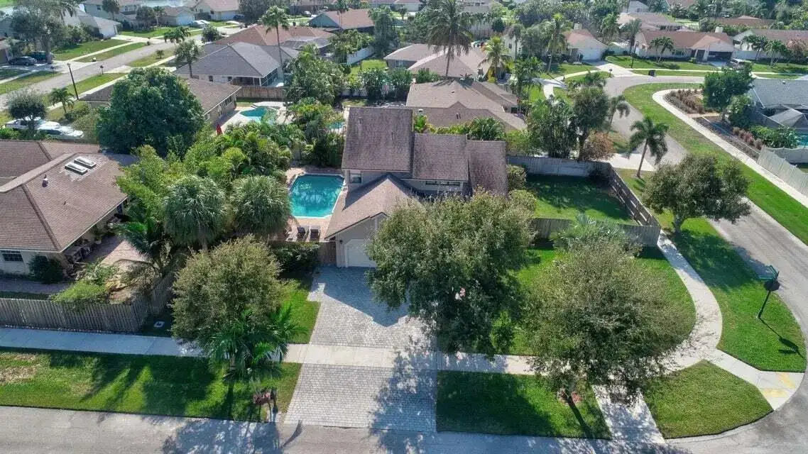 4140 Woods End Road, Boca Raton FL 33487 photo 2