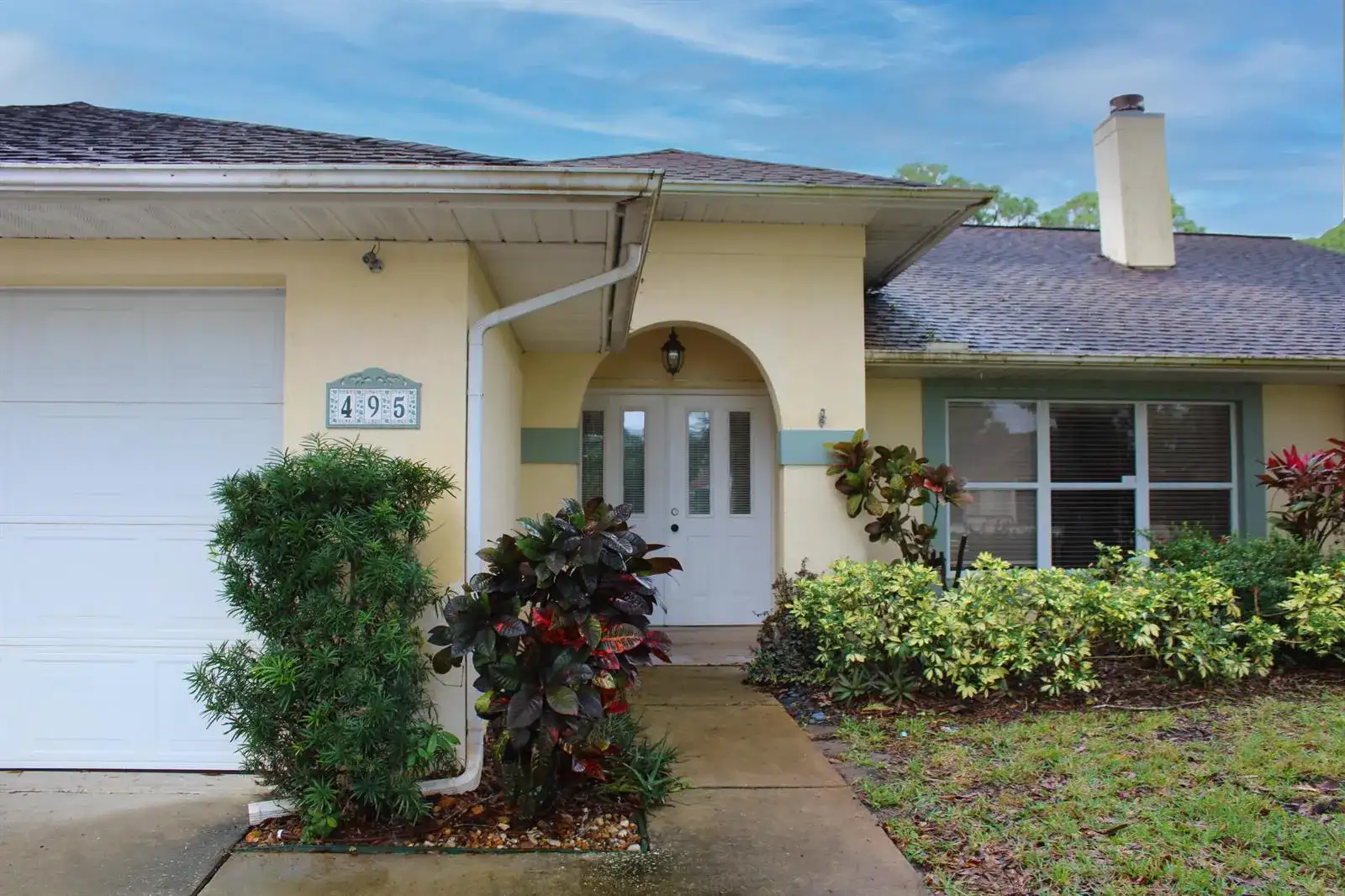 495 11th Court, Vero Beach FL 32962 photo 2