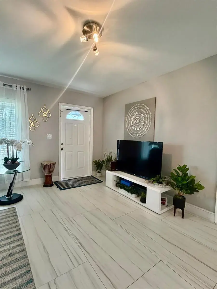 3464 NW 26th Avenue, Boca Raton FL 33434