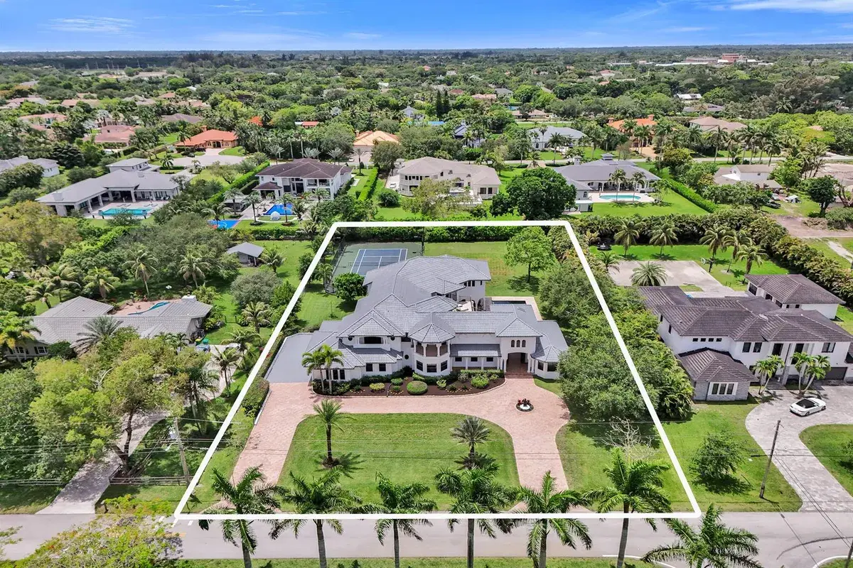 11600 NW 8th Street, Plantation FL 33325