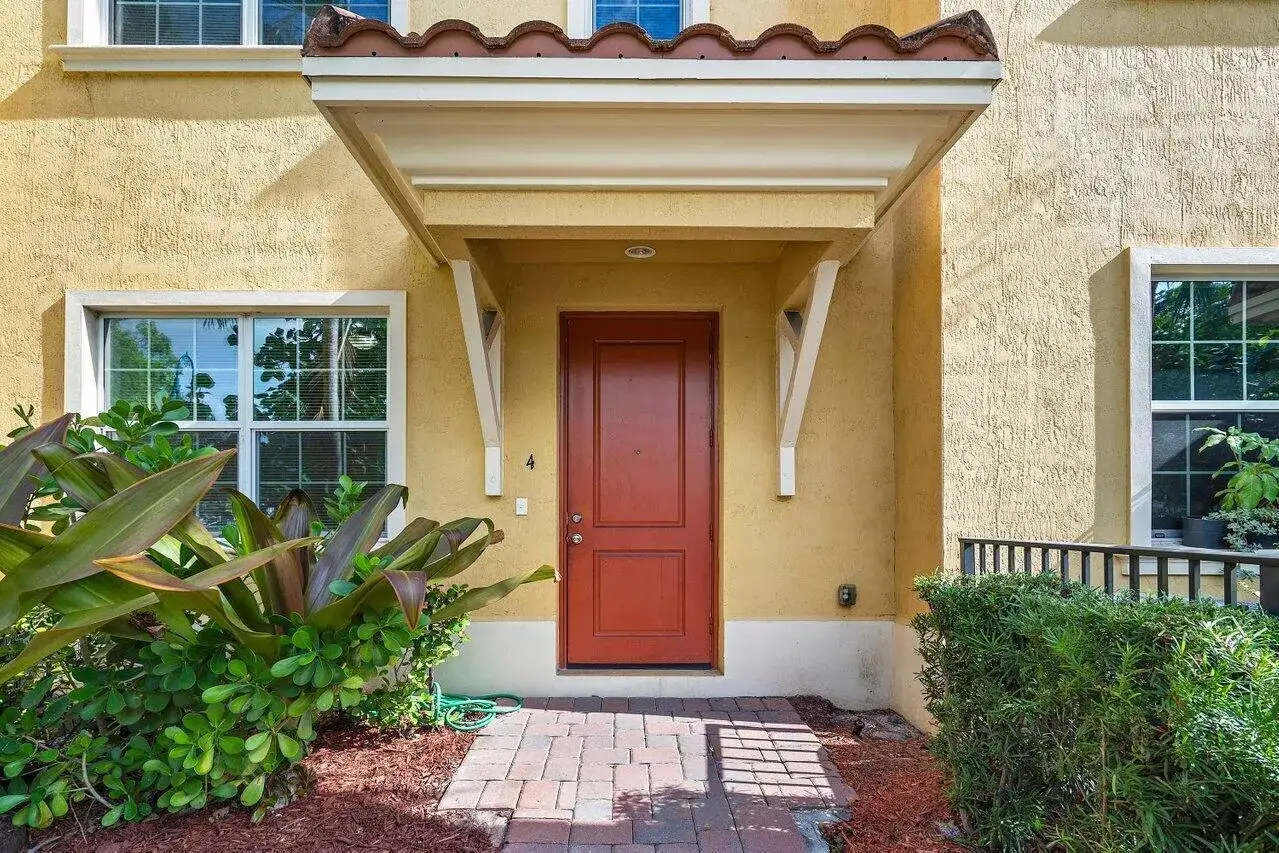 224 S Federal Highway # 4, FL 33460 photo 4