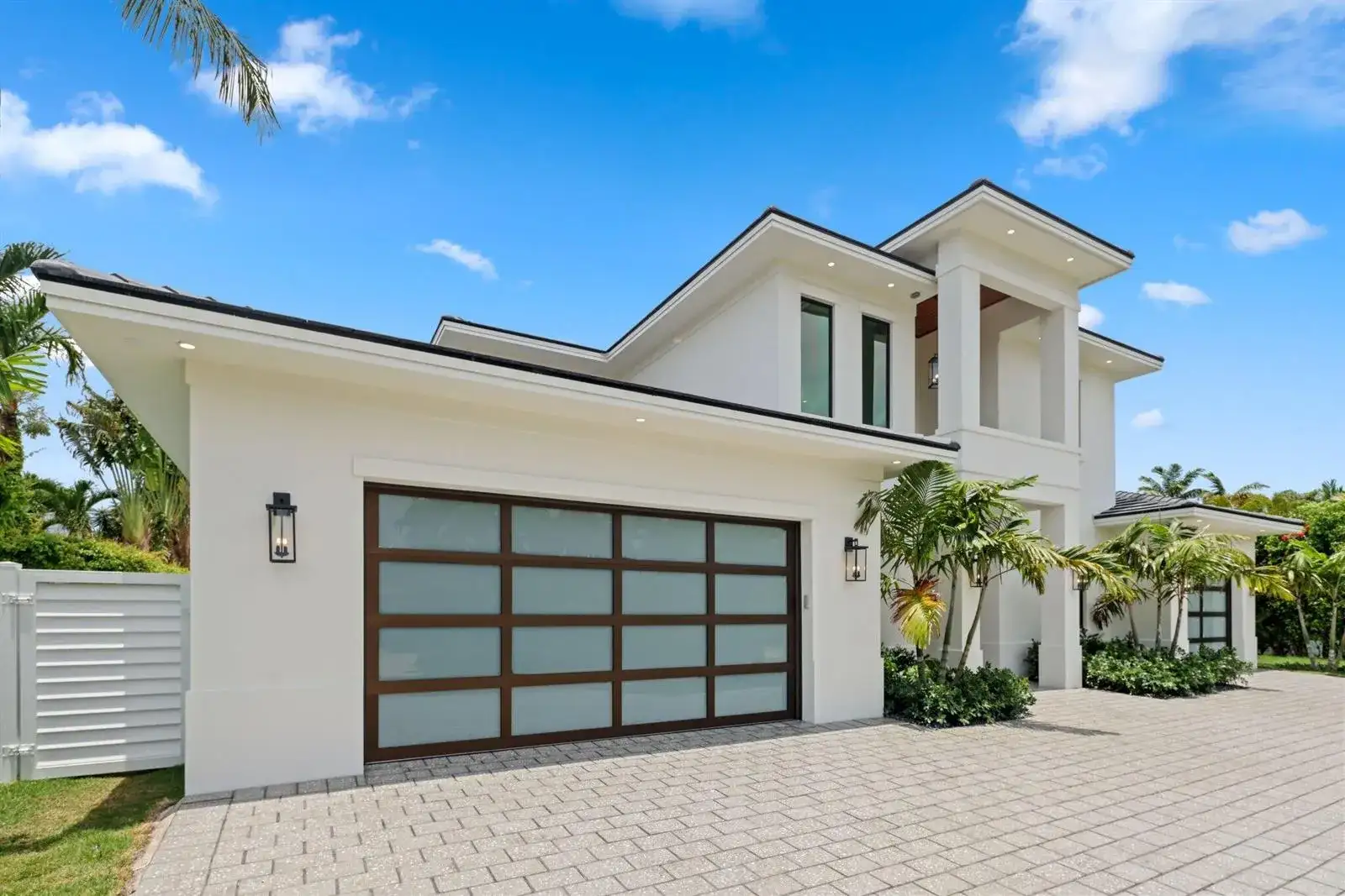 1160 Emerald Drive, Riviera Beach FL 33404 photo 3