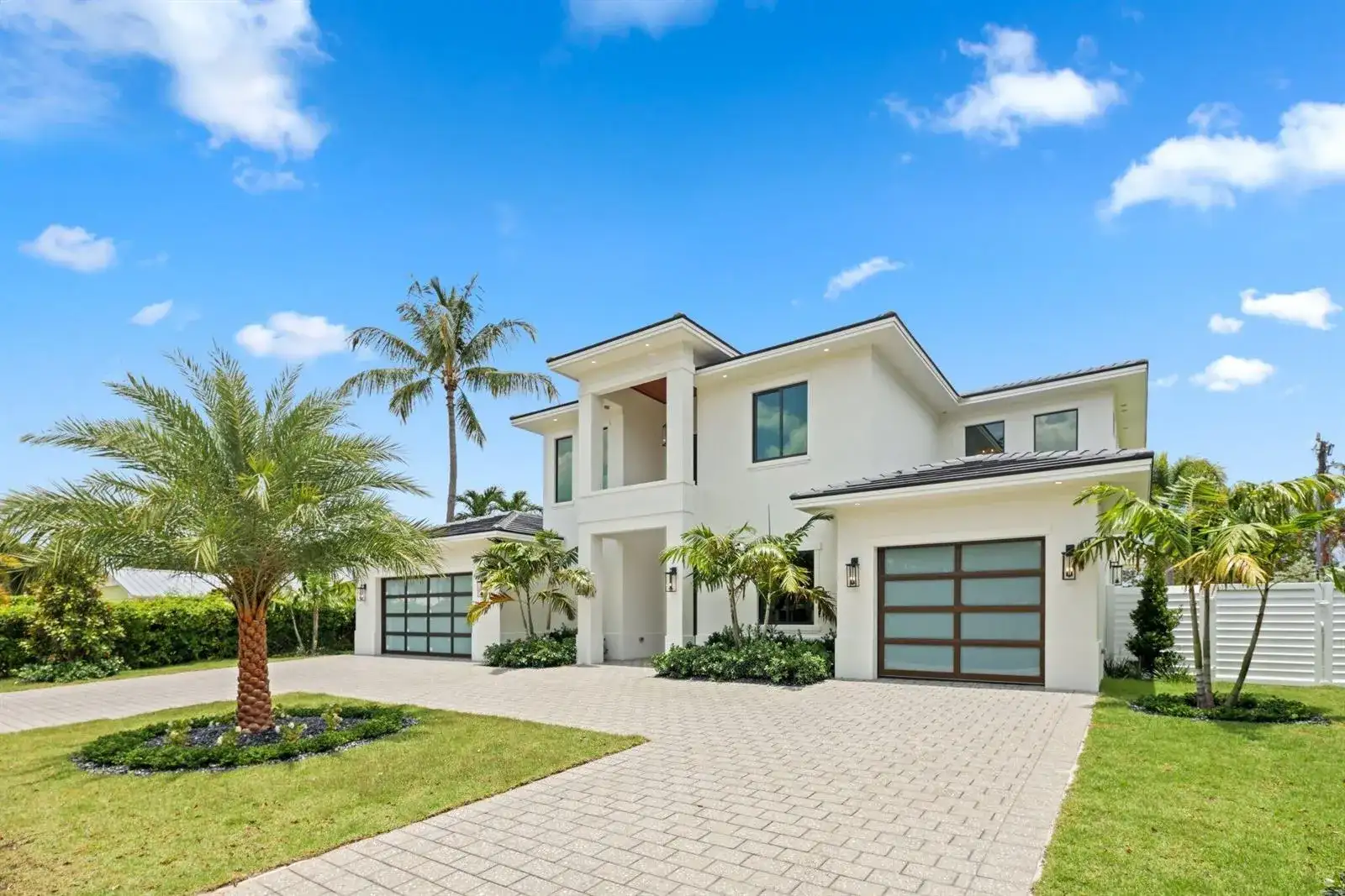 1160 Emerald Drive, Riviera Beach FL 33404 photo 5