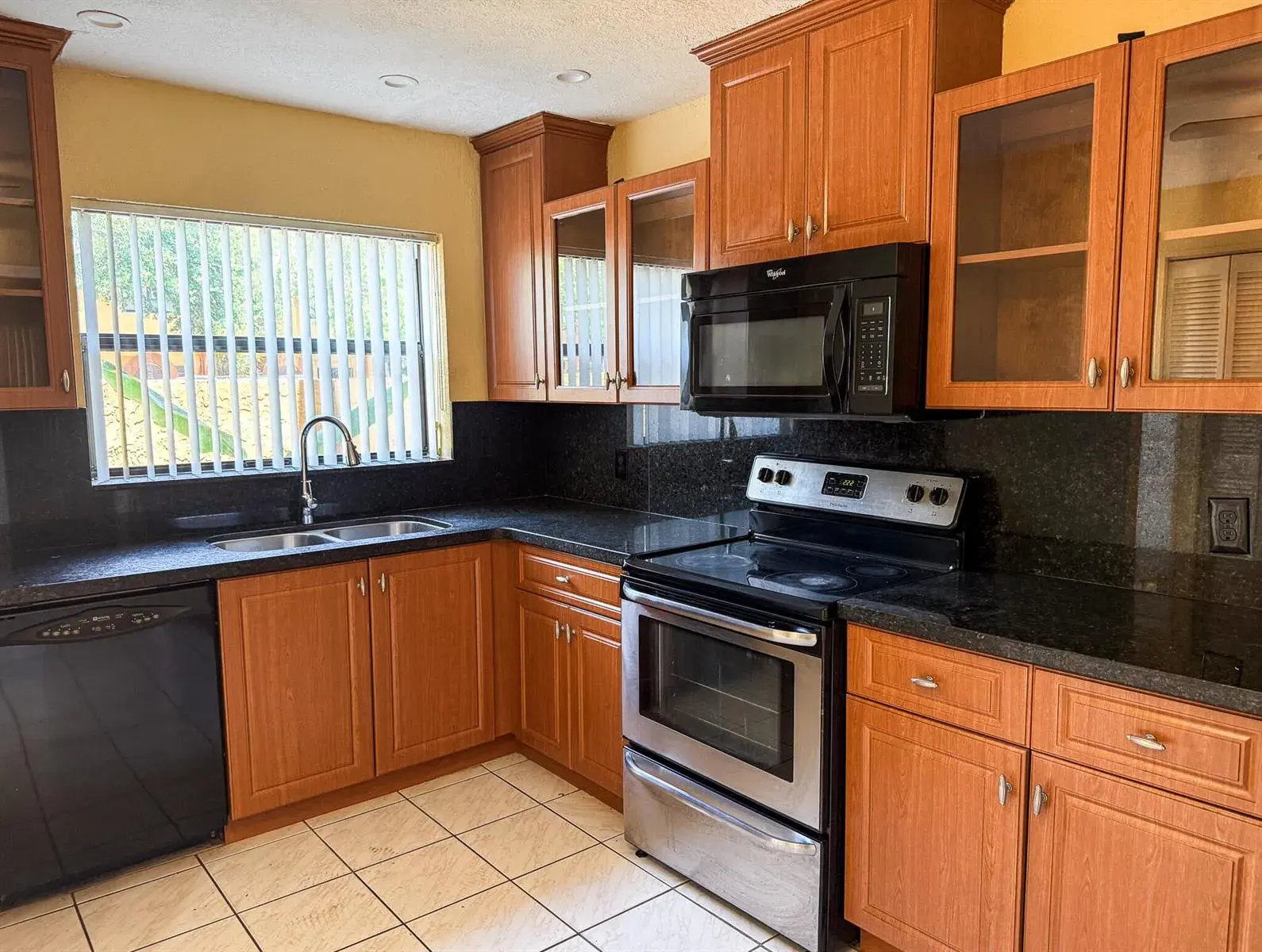 4567 NW 90th Avenue, Sunrise FL 33351