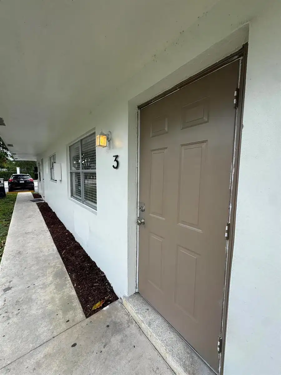 1795 NW 55th Avenue Apt 3, Lauderhill FL 33313 photo 2