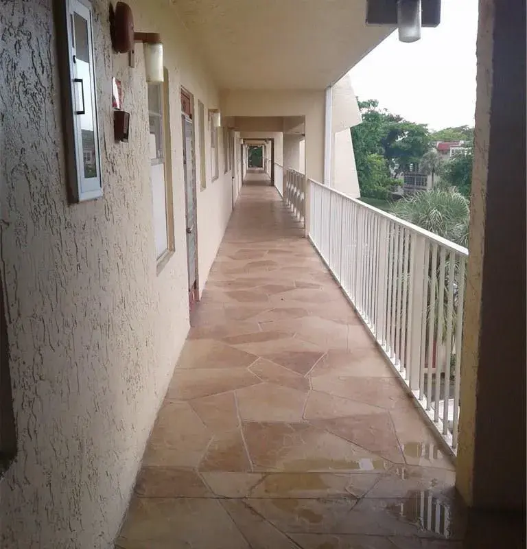 1030 Country Club Drive # 401, Margate FL 33063