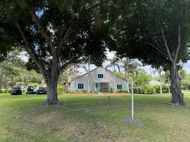709 Savannah Street, Fort Pierce FL 34982 photo 2