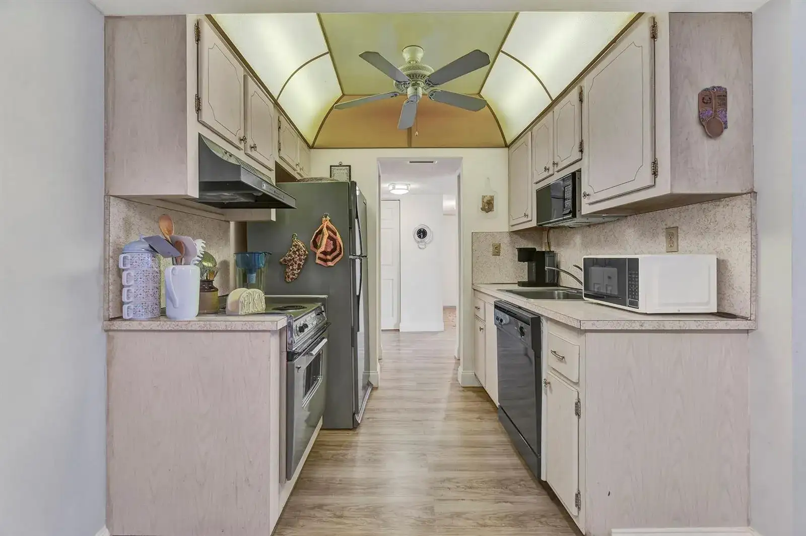 5190 E Sabal Palm Boulevard # 304, Tamarac FL 33319 photo 5