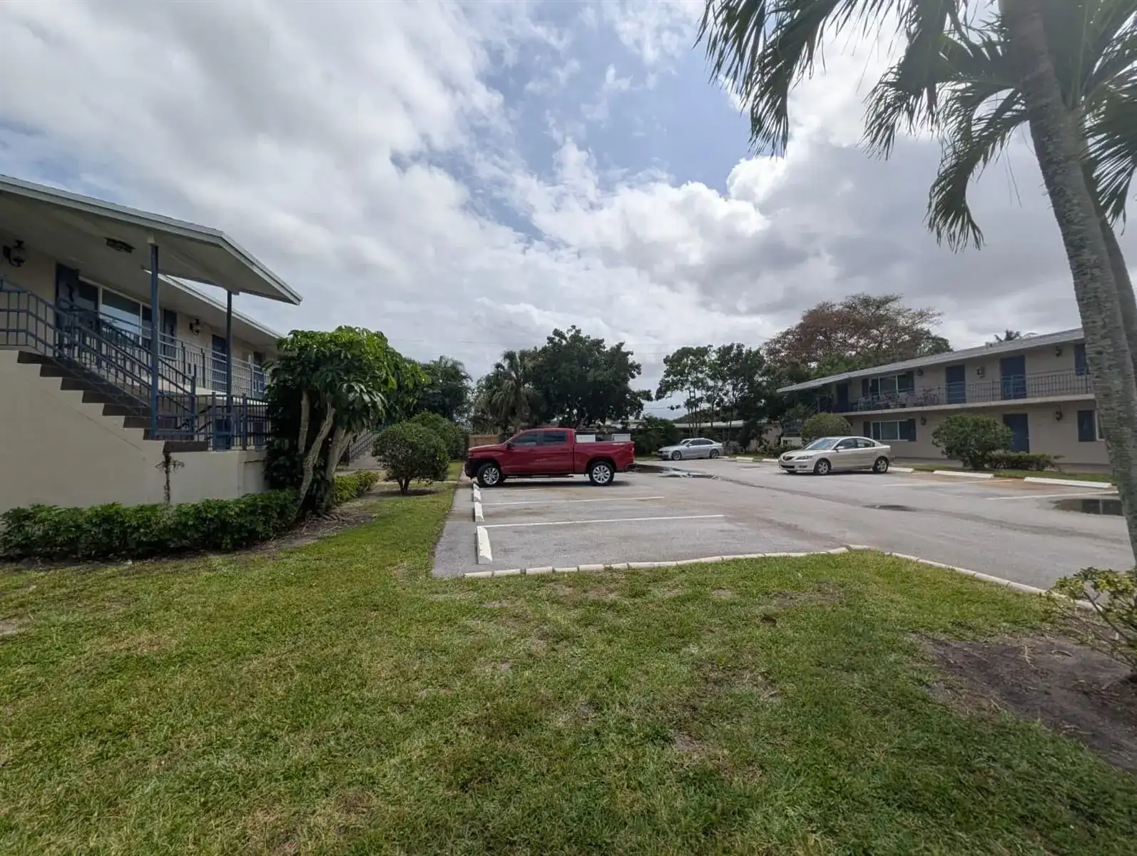 817 Lighthouse Drive Apt B, North Palm Beach FL 33408 photo 2