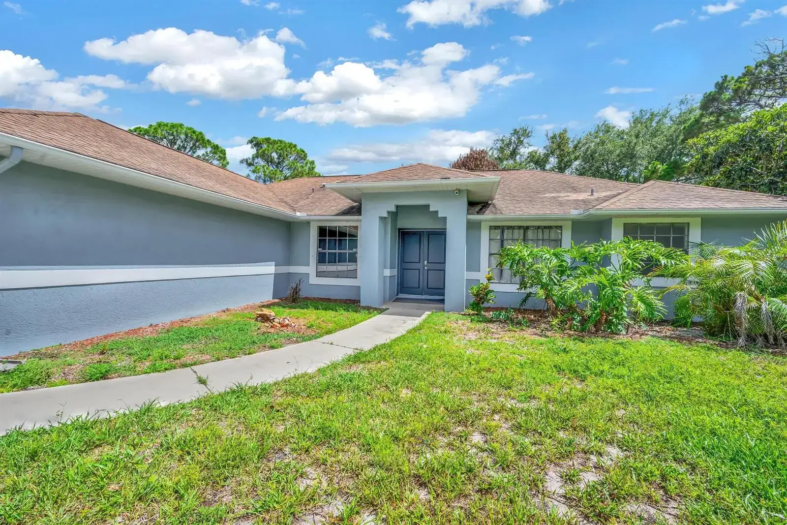 601 Howard Street, Fort Pierce FL 34982 photo 2