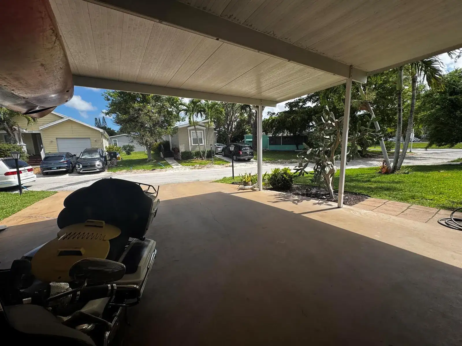 4081 4th Court, Lantana FL 33462 photo 2