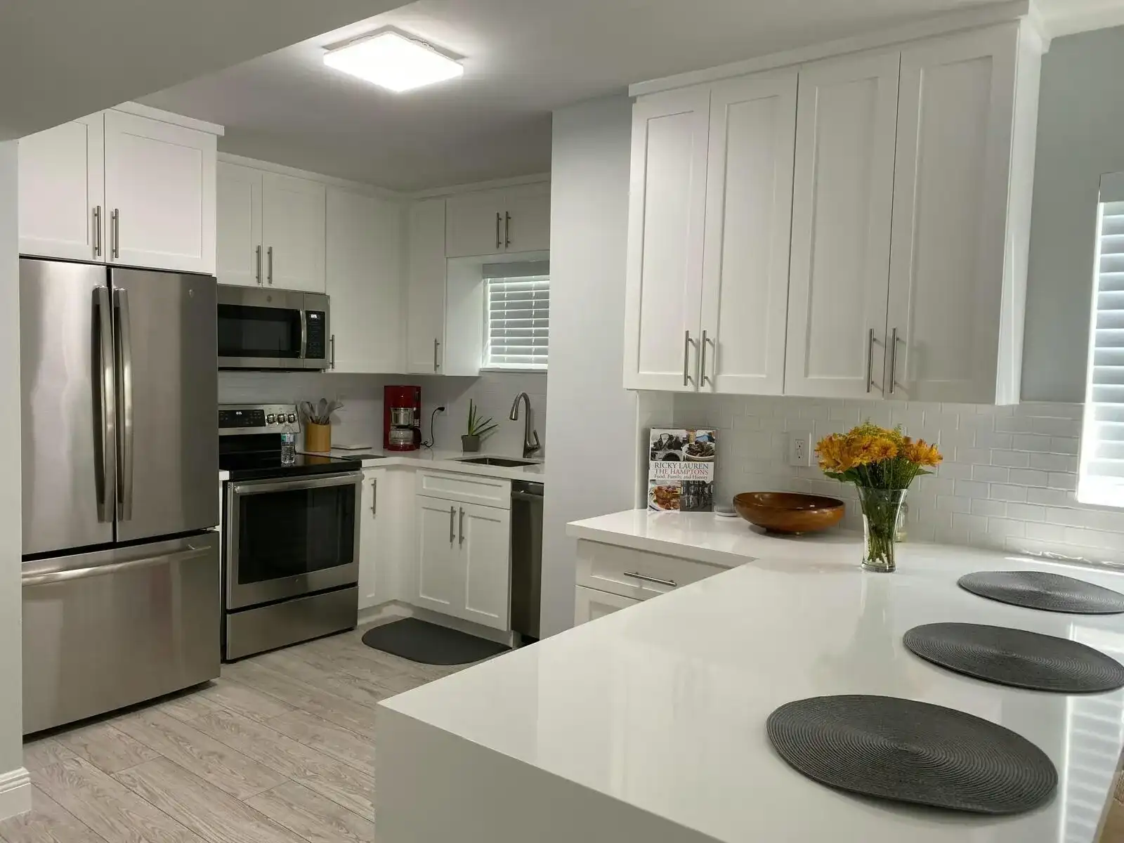 1750 NE 191st Street # 4, Miami FL 33179