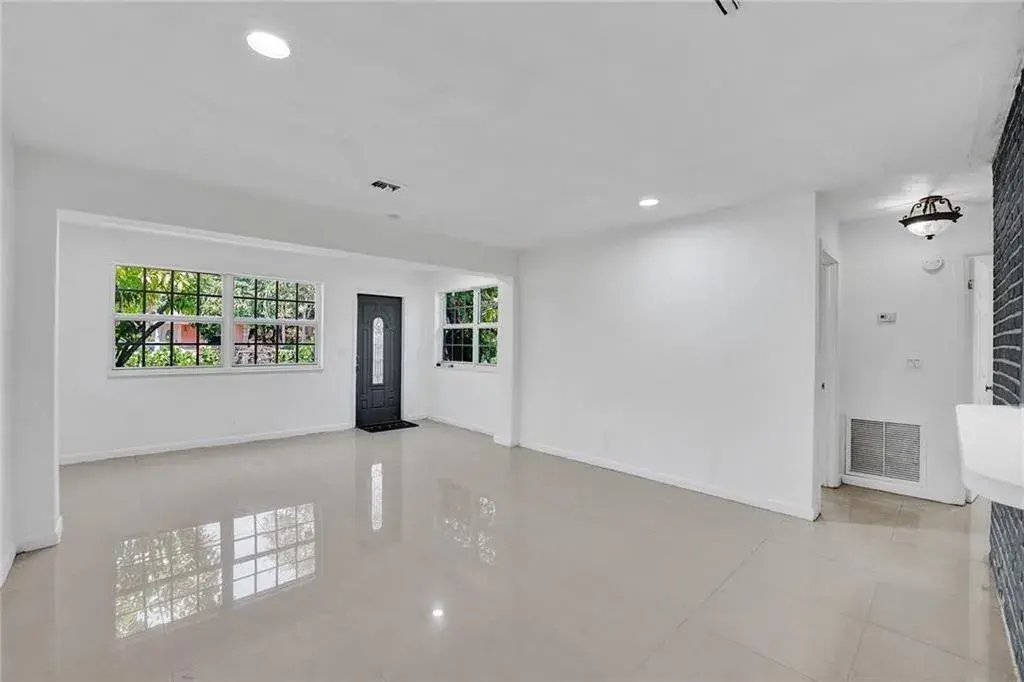 2422 Sherman Street, Hollywood FL 33020