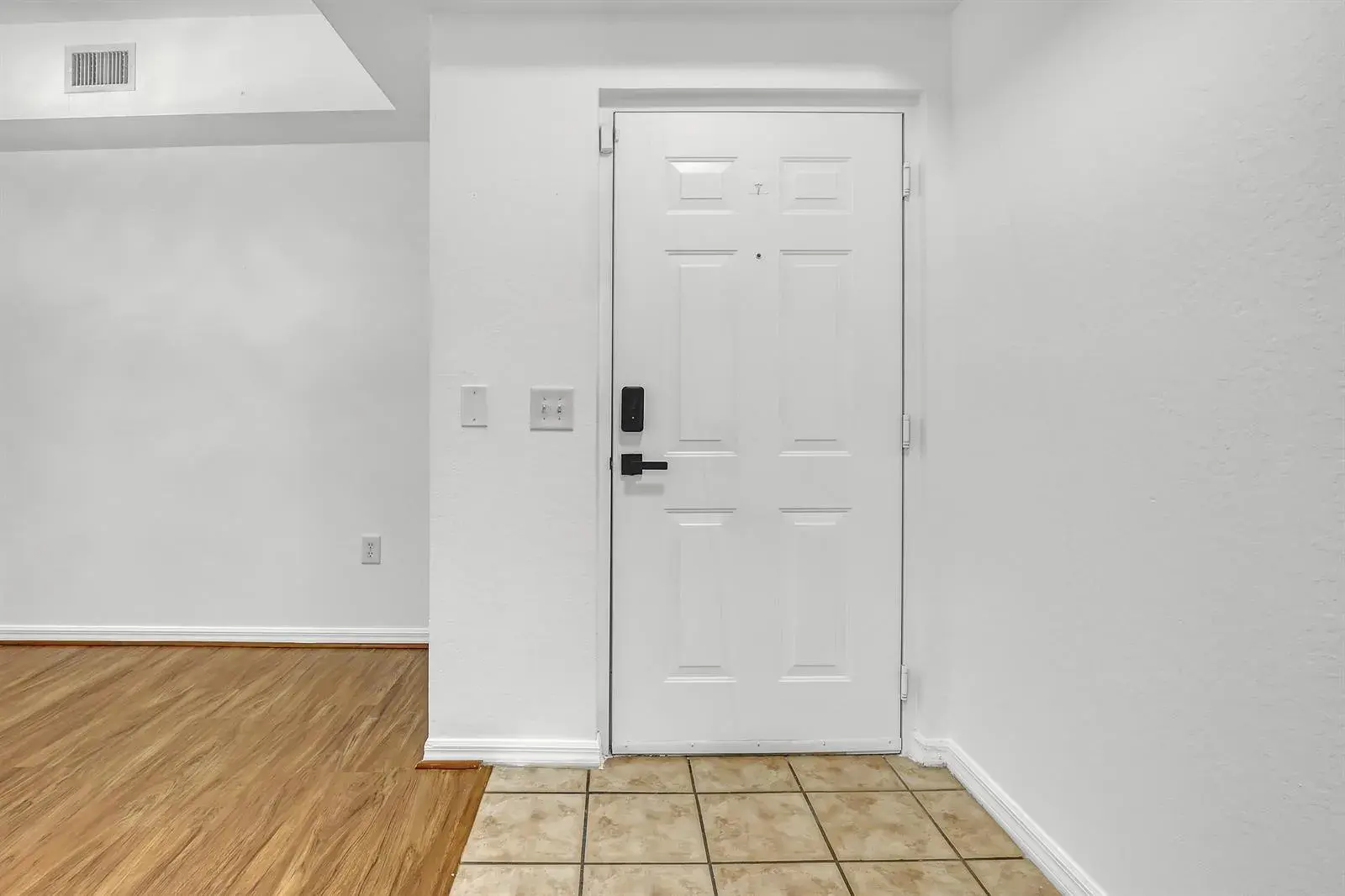 340 Crestwood Circle # 302, Royal Palm Beach FL 33411