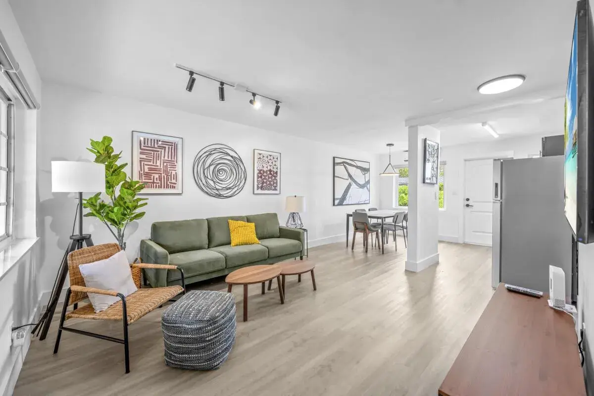 2021 Plunkett Street # 2019, Hollywood FL 33020