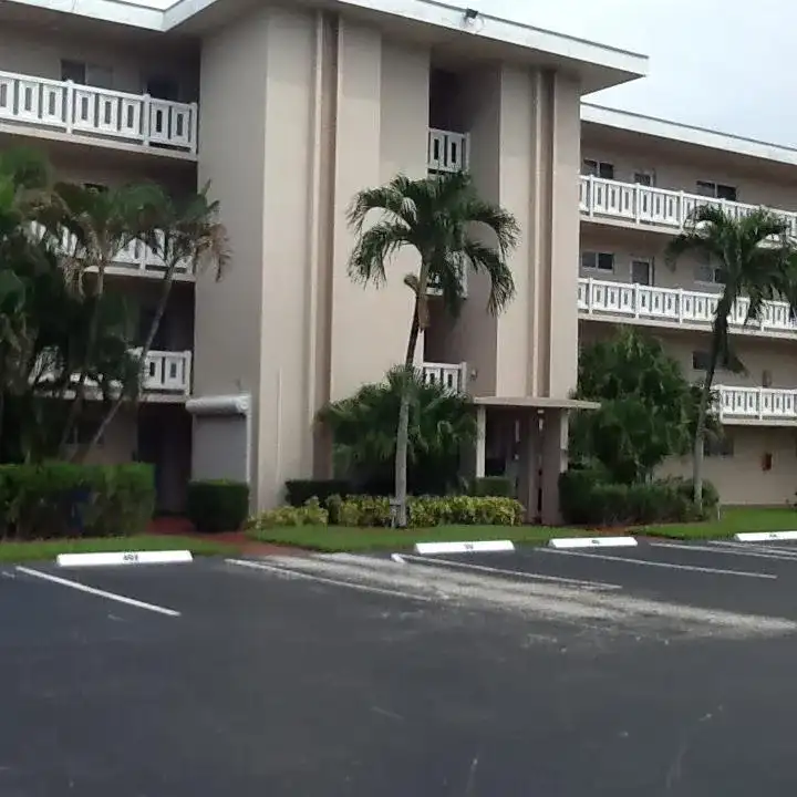 2615 Garden Drive S # 101, Lake Worth FL 33461