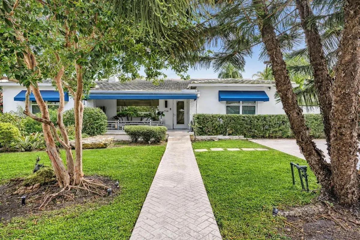 746 NE 16th Terrace, Fort Lauderdale FL 33304