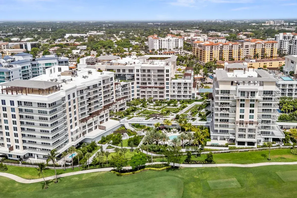 220 SE Mizner Boulevard, Boca Raton FL 33432