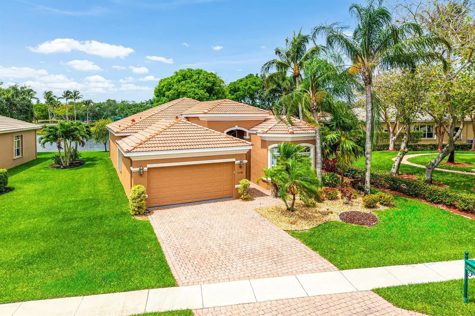 8240 Parini Way, Lake Worth FL 33467 photo 2