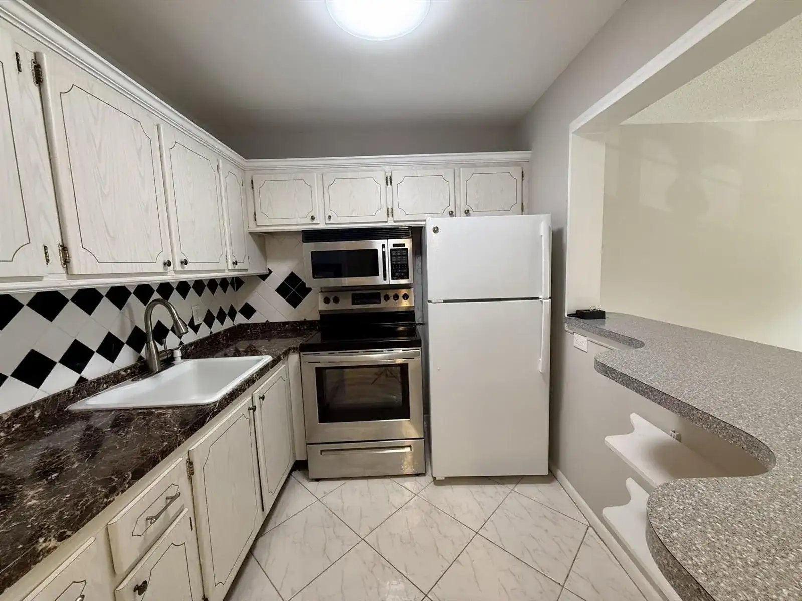 134 Sussex G # 134, West Palm Beach FL 33417 photo 3