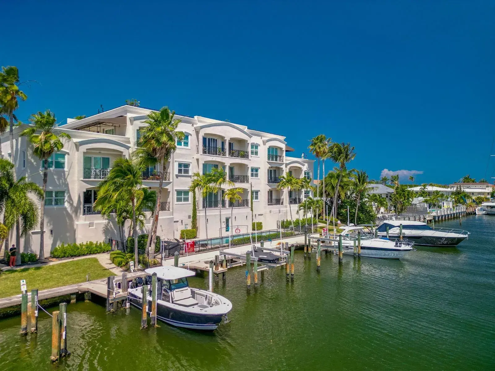 2720 NE 15th Street # 303, Fort Lauderdale FL 33304