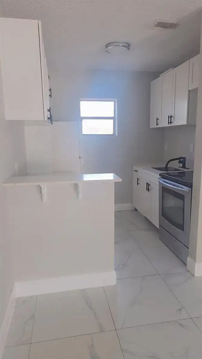 616 NW 5th Avenue # 2, Pompano Beach FL 33060 photo 5