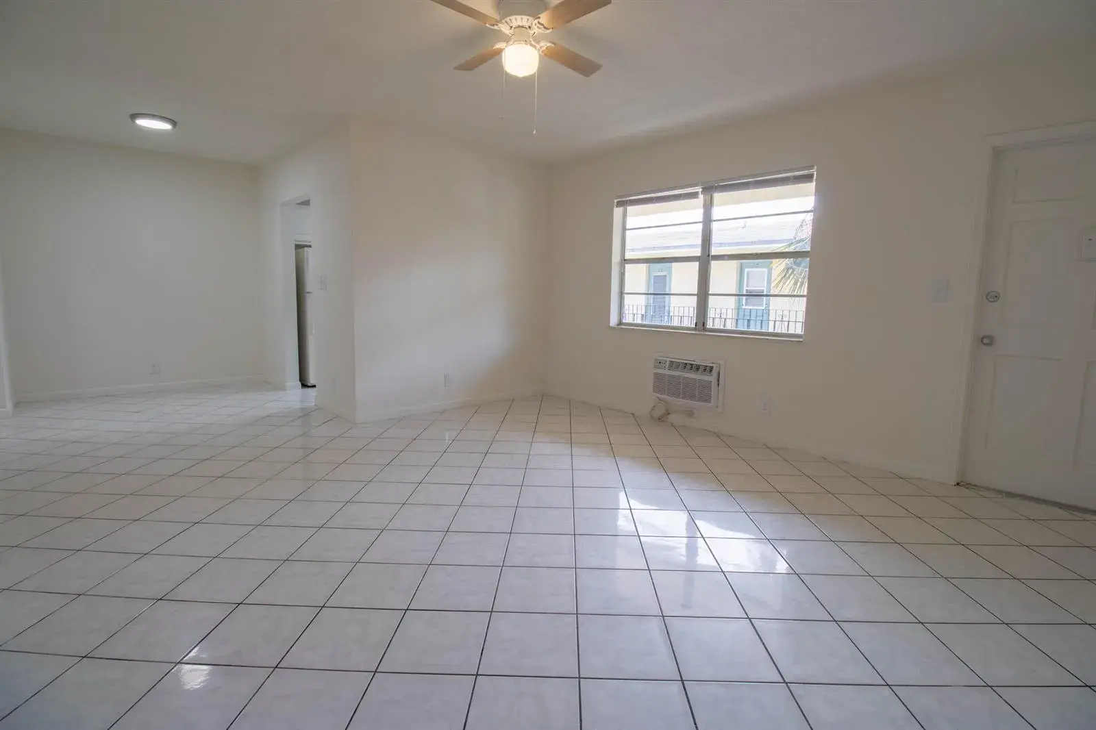 2537 Lincoln Street # 14, Hollywood FL 33020