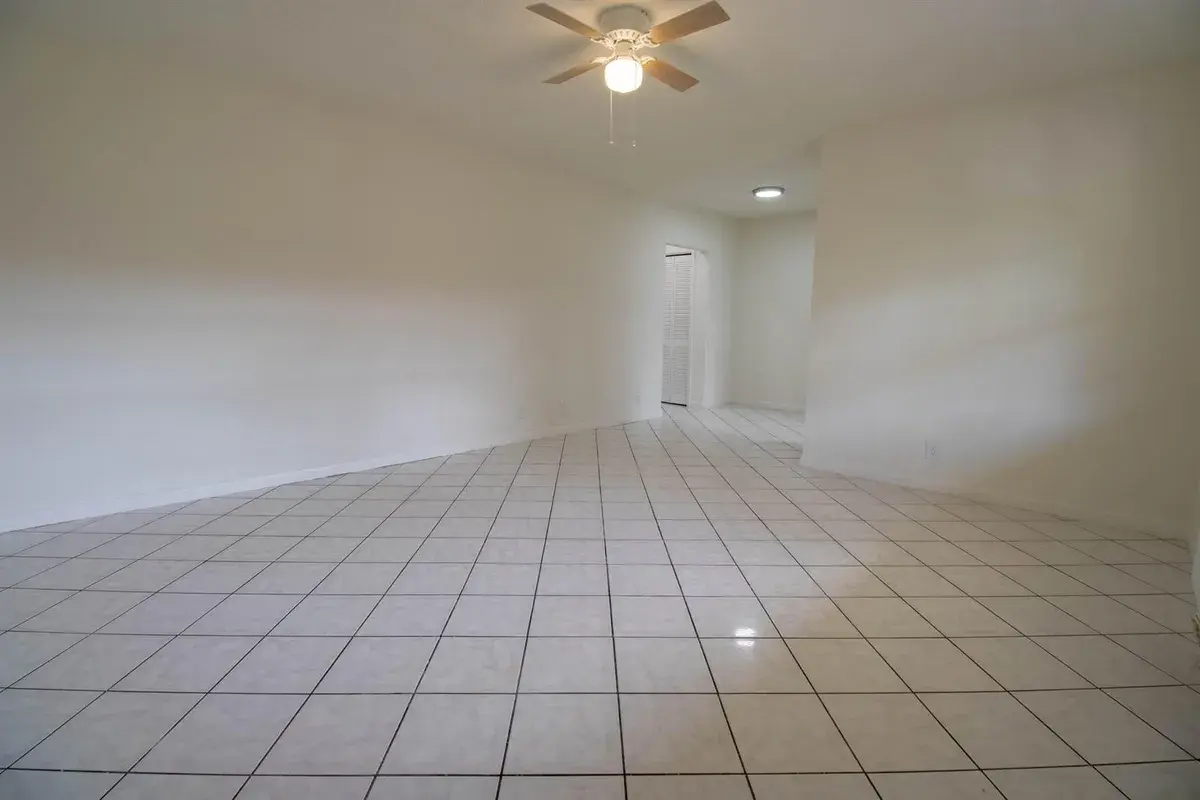 2537 Lincoln Street # 14, Hollywood FL 33020