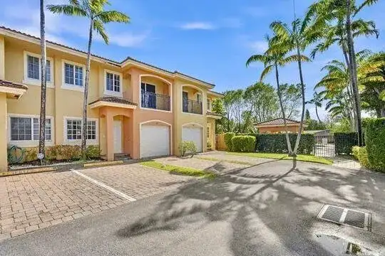 330 SW 2nd Avenue # 14, Hallandale Beach FL 33009 photo 2