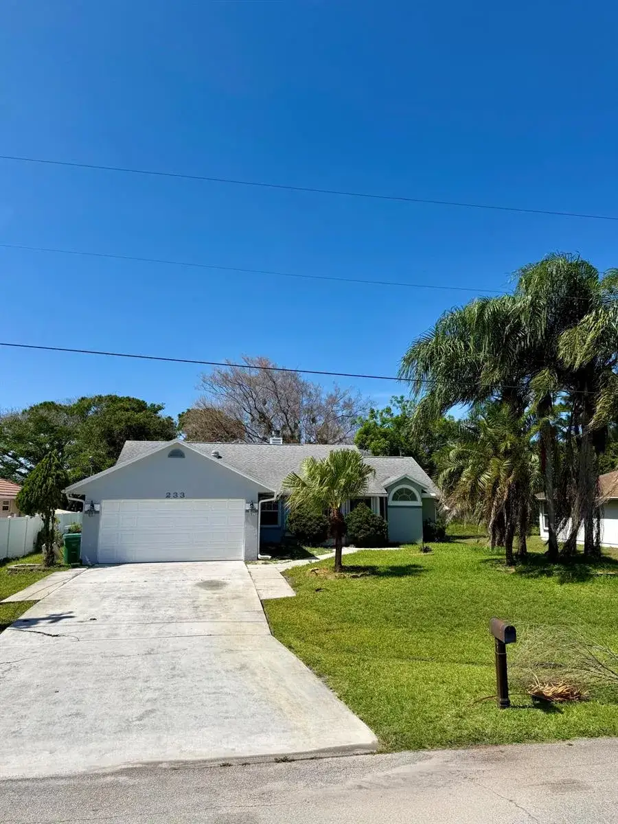 233 SW Chapman Avenue, Port St. Lucie FL 34984