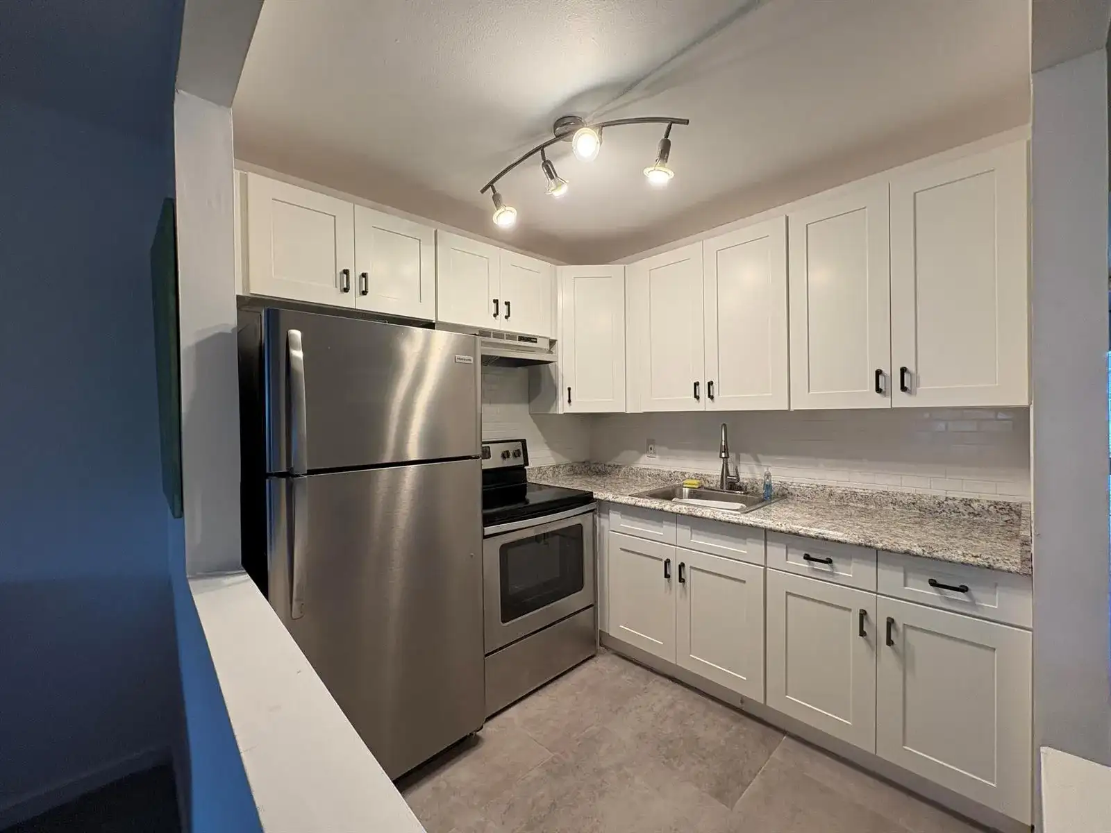 2 Kent A, West Palm Beach FL 33417 photo 5