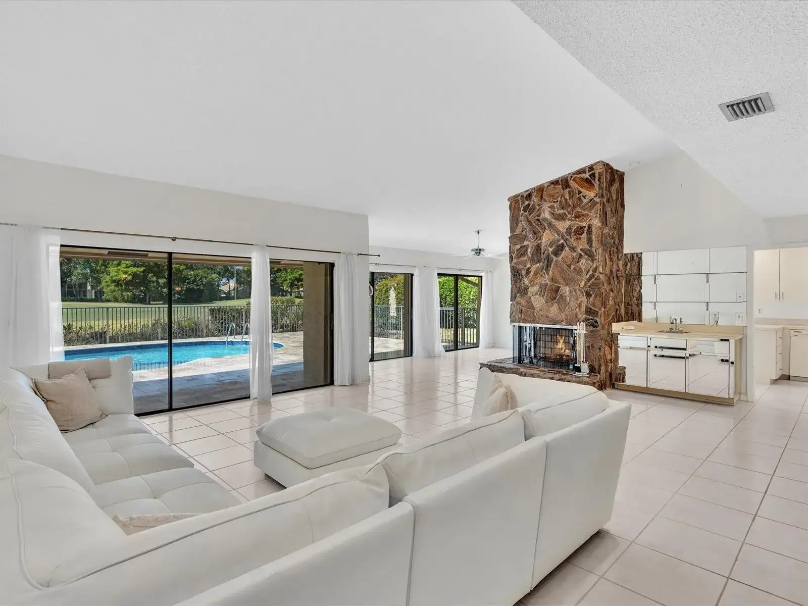 5302 Piping Rock Drive, Boynton Beach FL 33437 photo 5