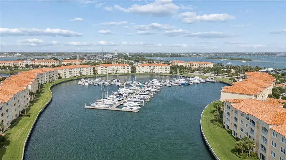 19 W Harbour Isle Dr Drive W # 202, Fort Pierce FL 34949 photo 3