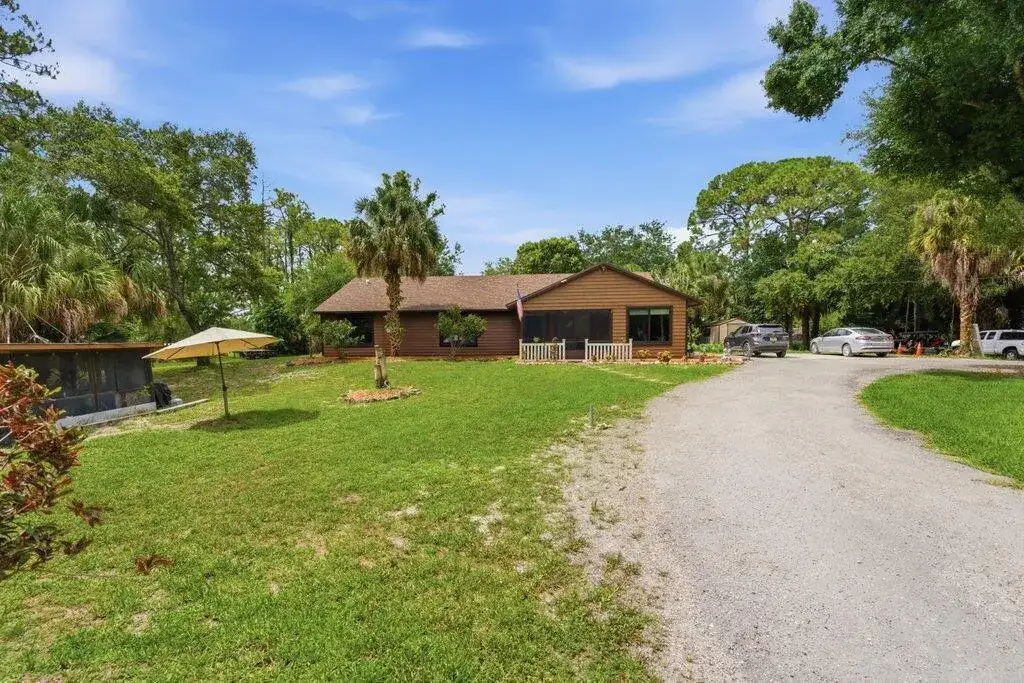 16888 Hialeah Drive W, FL 33470 photo 3