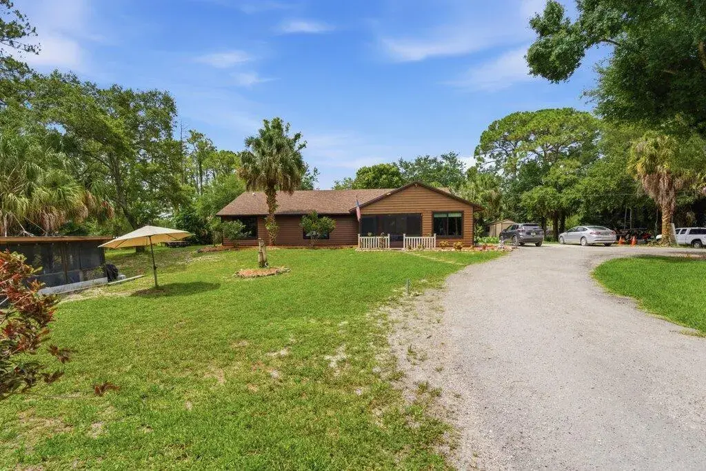 16888 Hialeah Drive W, FL 33470
