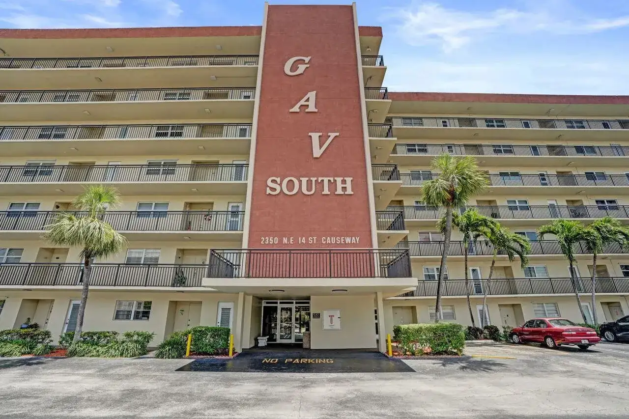 2350 NE 14th St Causeway # 205, Pompano Beach FL 33062 photo 2