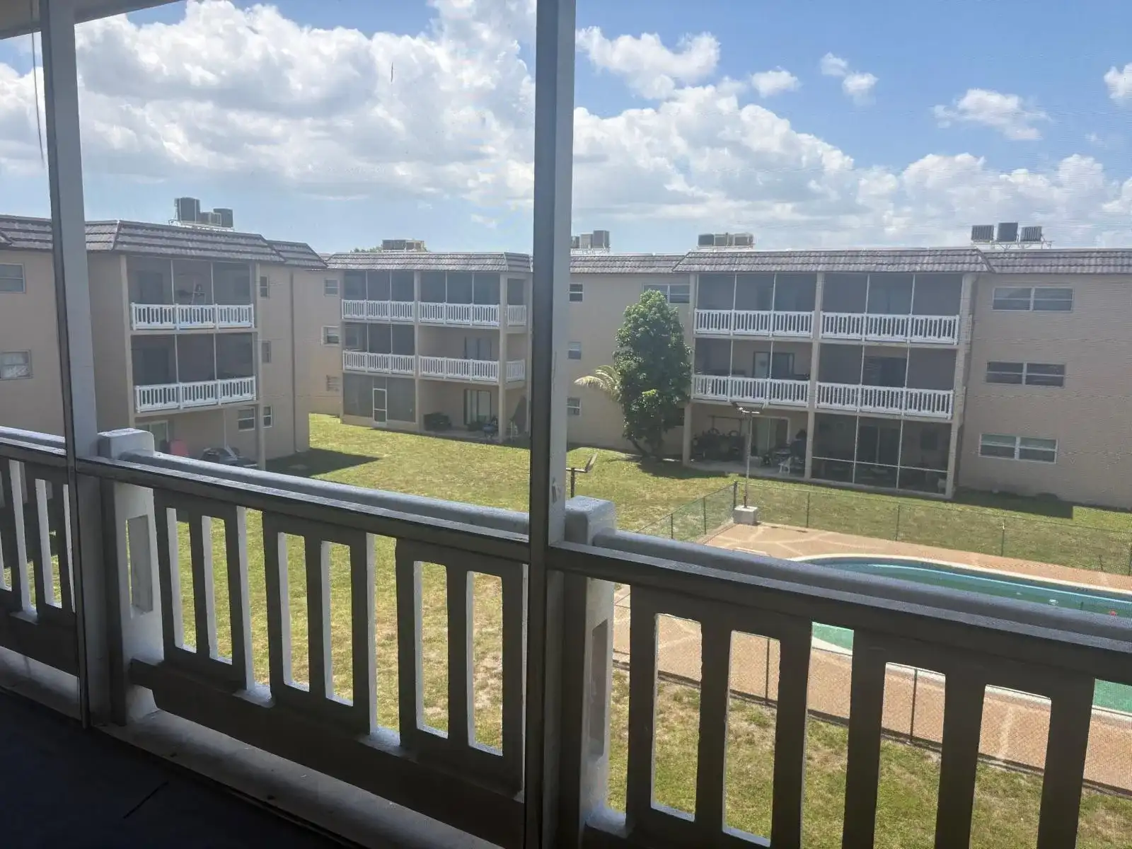 5861 NW 16th Place # 307, Sunrise FL 33313