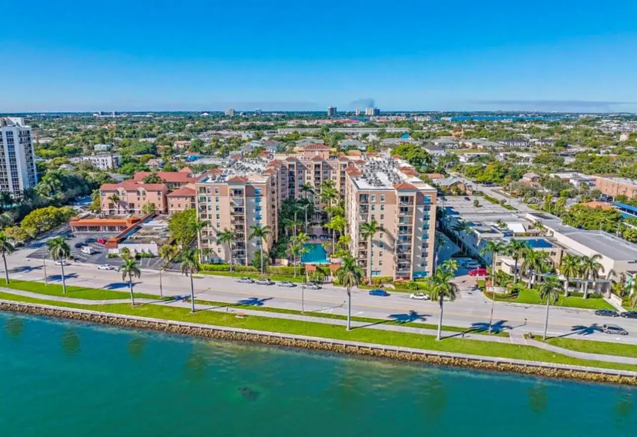 1801 N Flagler Drive # 930, West Palm Beach FL 33407