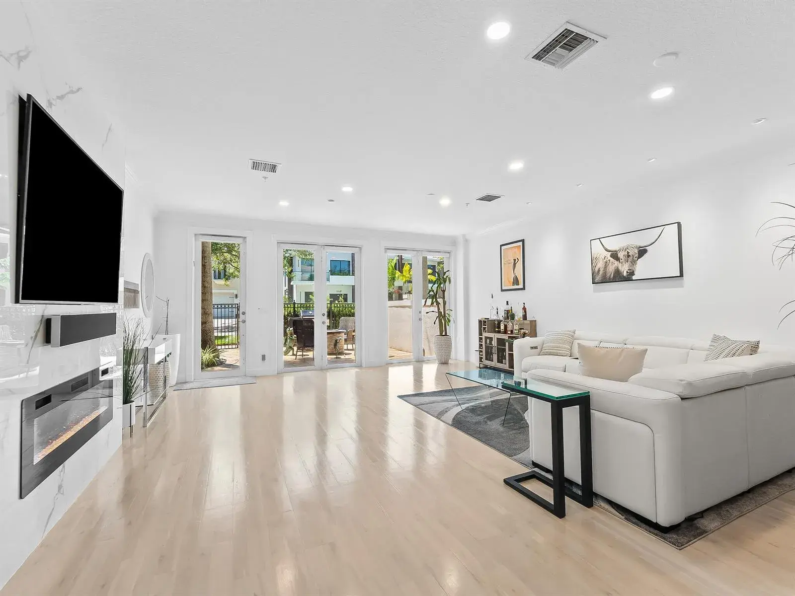 1806 NE 26th Avenue, Fort Lauderdale FL 33305