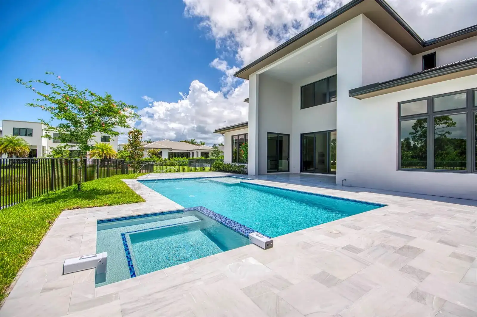 18409 Symphony Court, Jupiter FL 33458 photo 2
