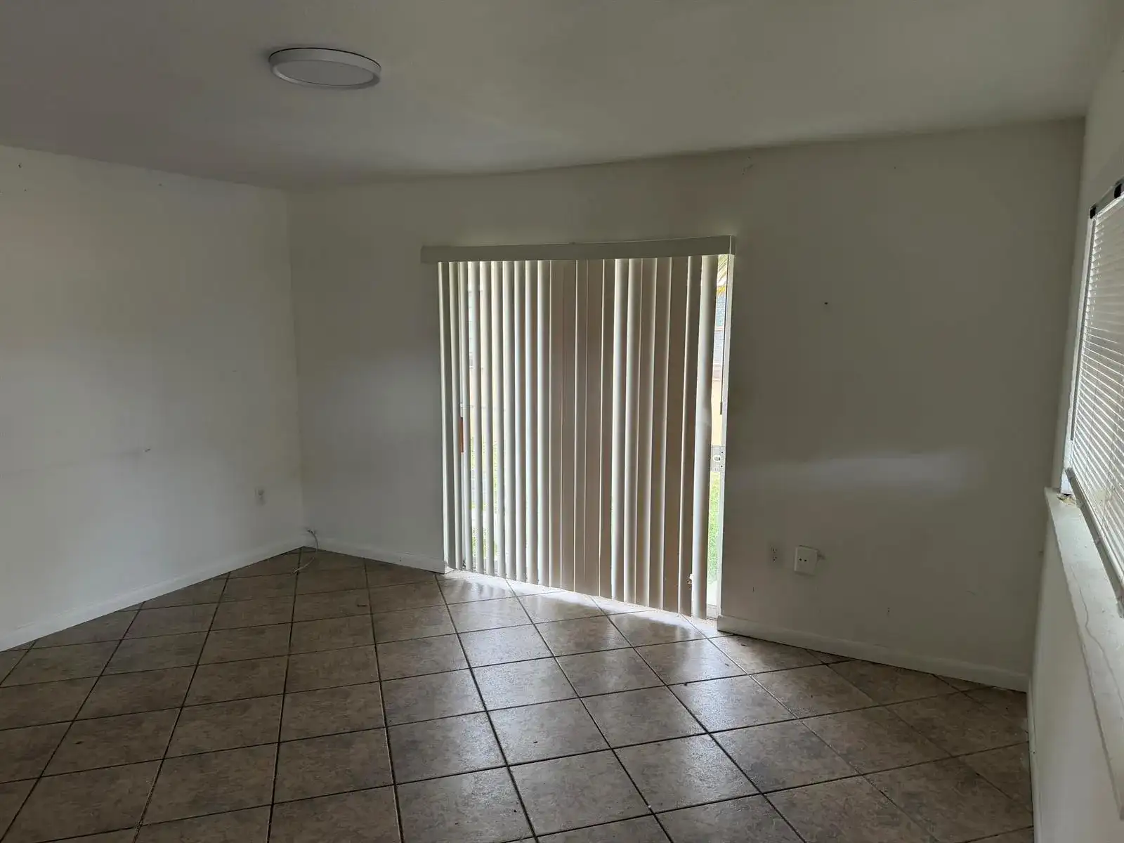 115 Maple Avenue, Fort Pierce FL 34982 photo 2