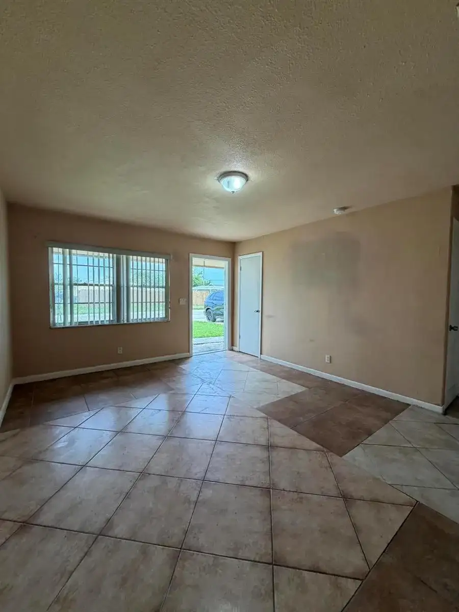 3243 Grove Road, Boynton Beach FL 33435 photo 4
