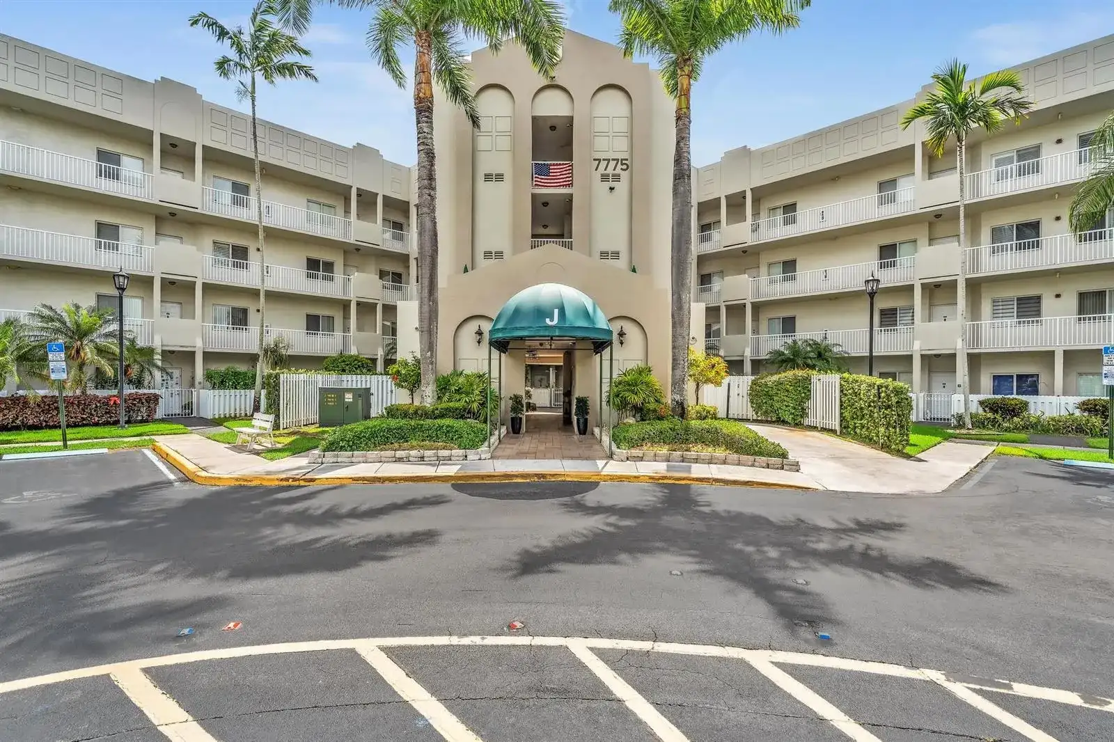 7775 Southampton Terrace # 307, Tamarac FL 33321 photo 2