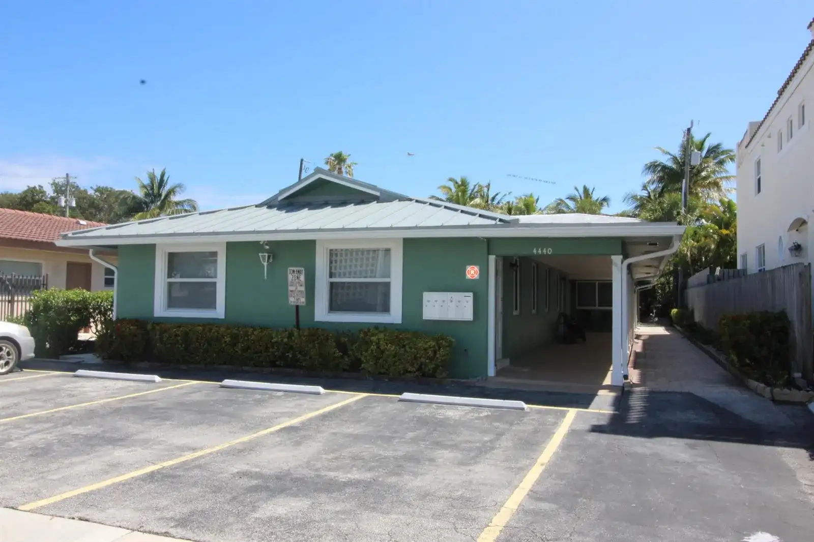 4440 Bougainvilla Drive # 4b, Lauderdale By The Sea FL 33308