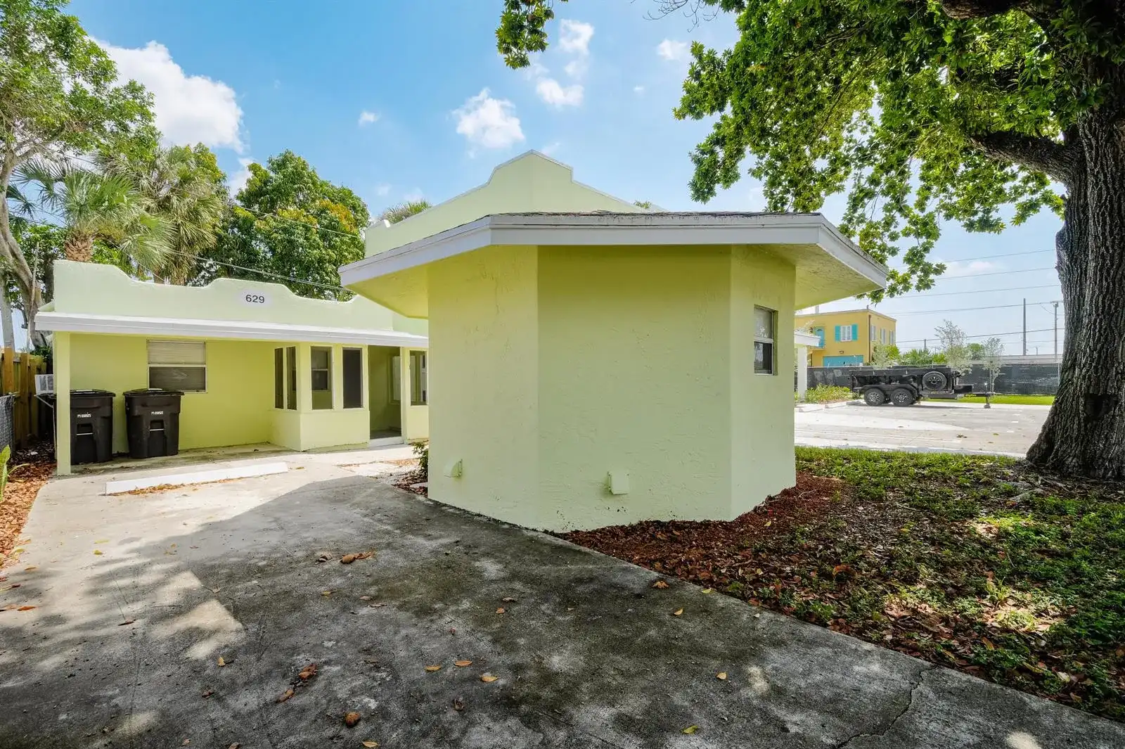 627 Bunker Road, West Palm Beach FL 33405