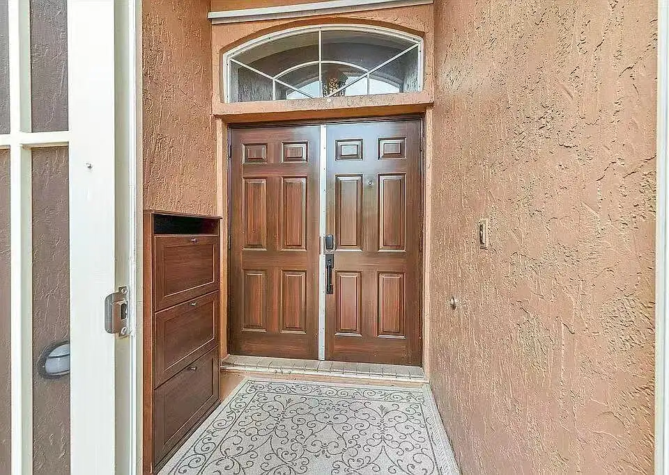 5877 NW 73rd Court, Parkland FL 33067 photo 2