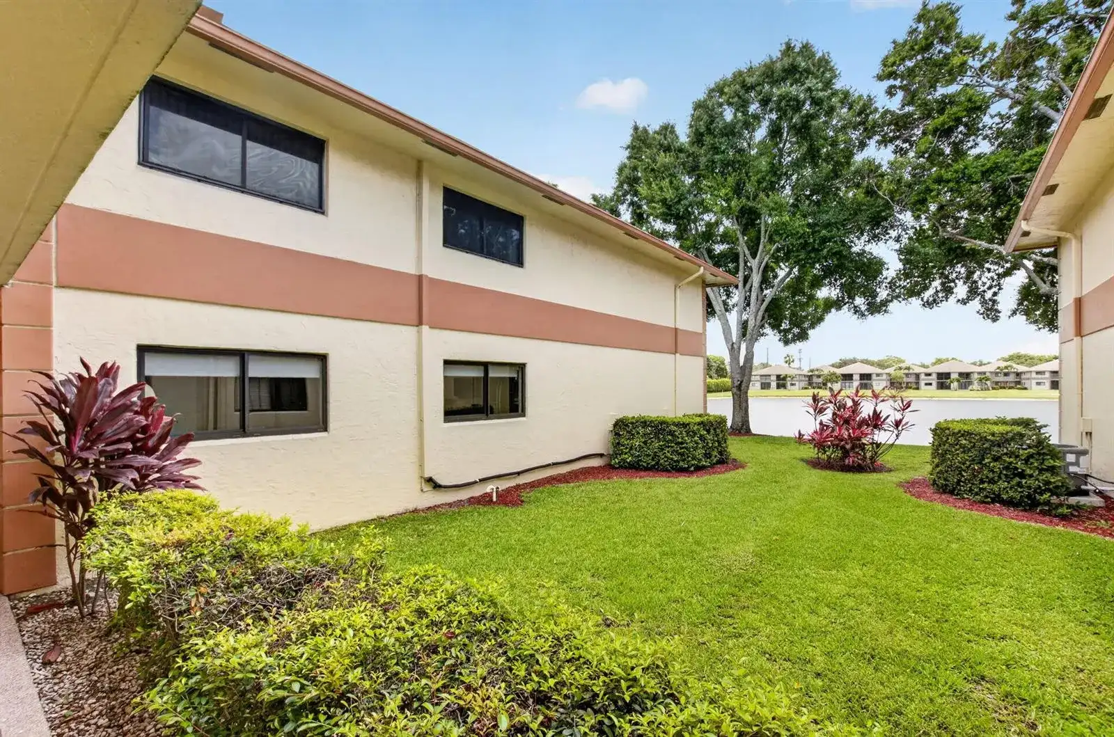 15401 Pembridge Avenue # 15, Delray Beach FL 33484 photo 4